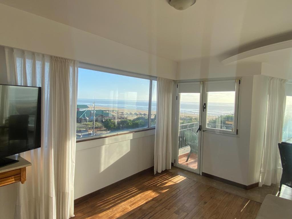 Costanera Mar Hotel & Suites Сан-Клементе-дель-Тую Экстерьер фото