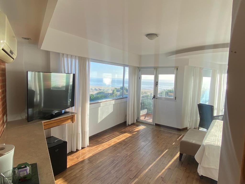 Costanera Mar Hotel & Suites Сан-Клементе-дель-Тую Экстерьер фото