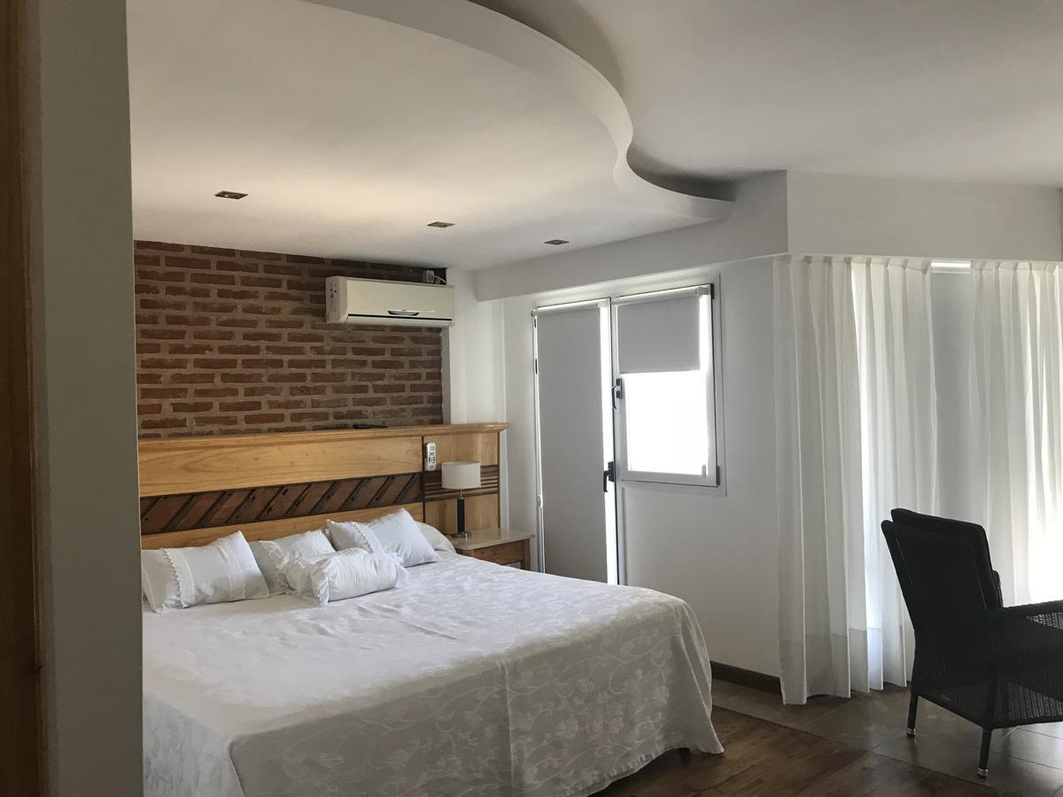 Costanera Mar Hotel & Suites Сан-Клементе-дель-Тую Экстерьер фото